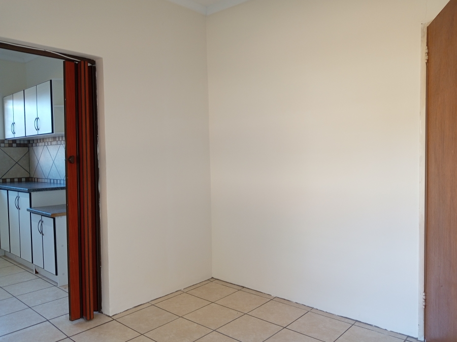 4 Bedroom Property for Sale in Strelitzia Park Eastern Cape